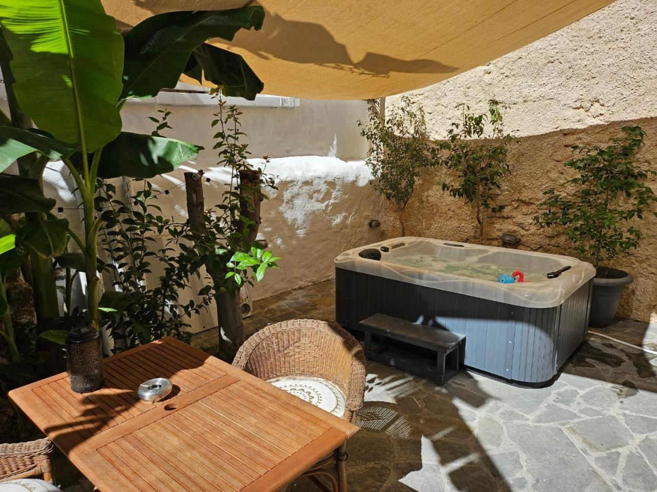 Utopia Luxury Suites - Old Town Rhodes City Exterior foto